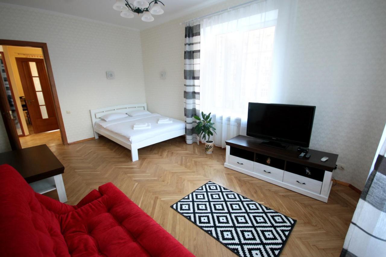 Inn Home Apartments In Kiev Center Exterior photo